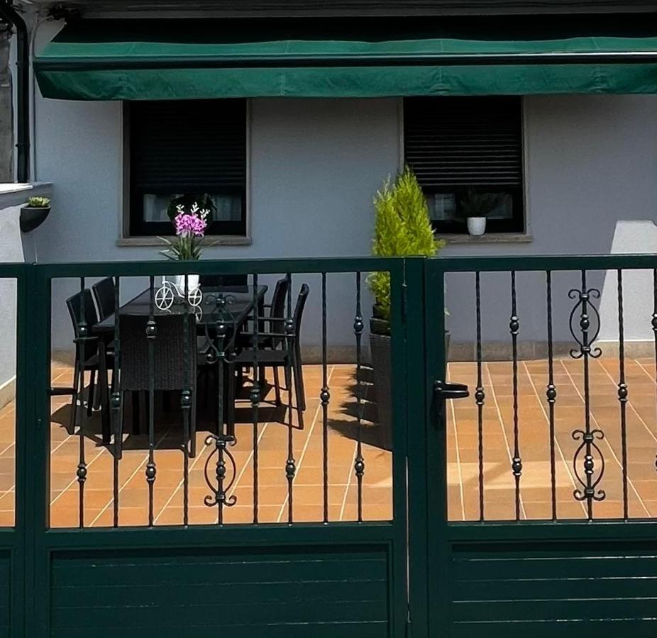 Apartamentos A Illa Редондела Екстериор снимка